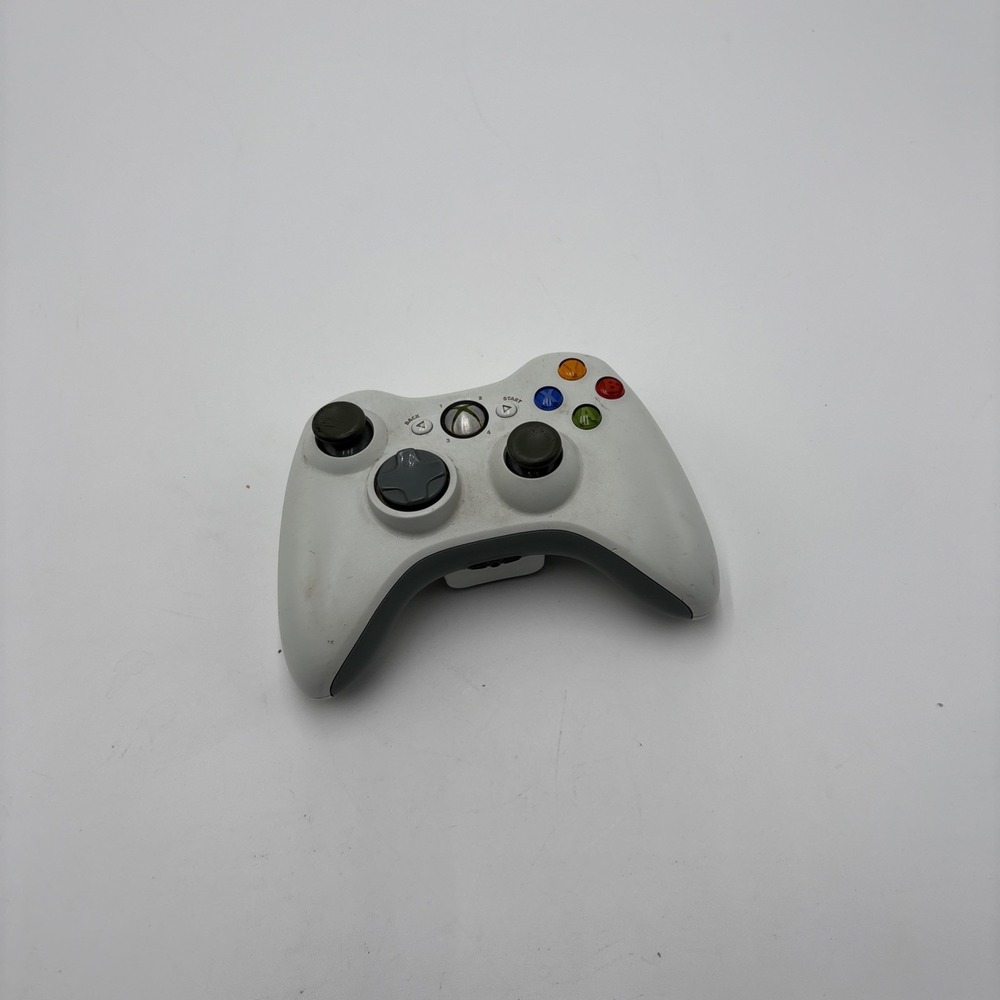 Xbox Wireless Controller White 2 AA Batteries For Parts‎ Not Tested
